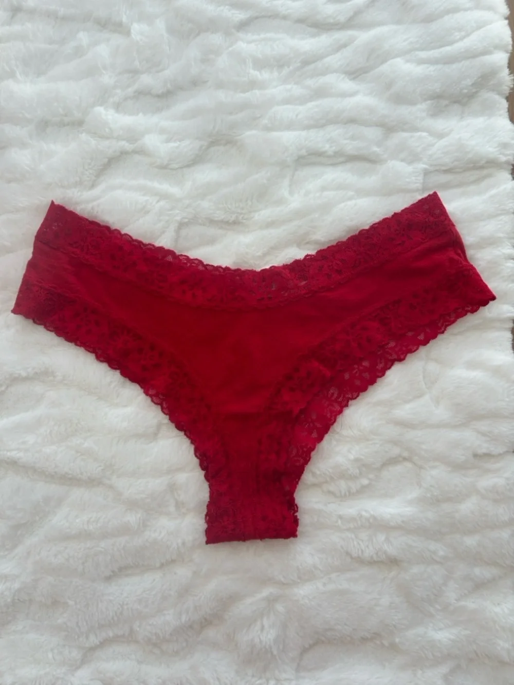 Victoria's Secret Lace Trim Cheeky Panty L